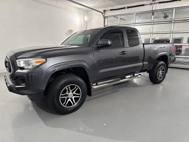 Used 2020 Gray Toyota SR image 4