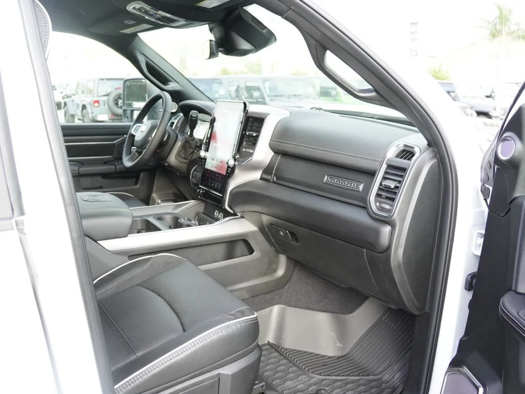 New 2026 Bright White Clear-Coat Exterior Paint RAM Laramie image 23