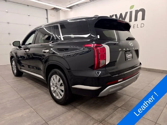 Used 2025 Abyss Black Pearl Hyundai SEL image 3