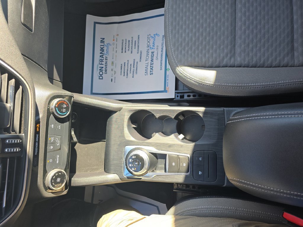 Used 2021 Black Ford SE image 21