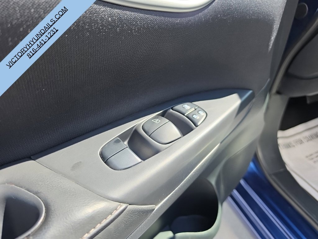 Used 2018 Blue Nissan SV image 13