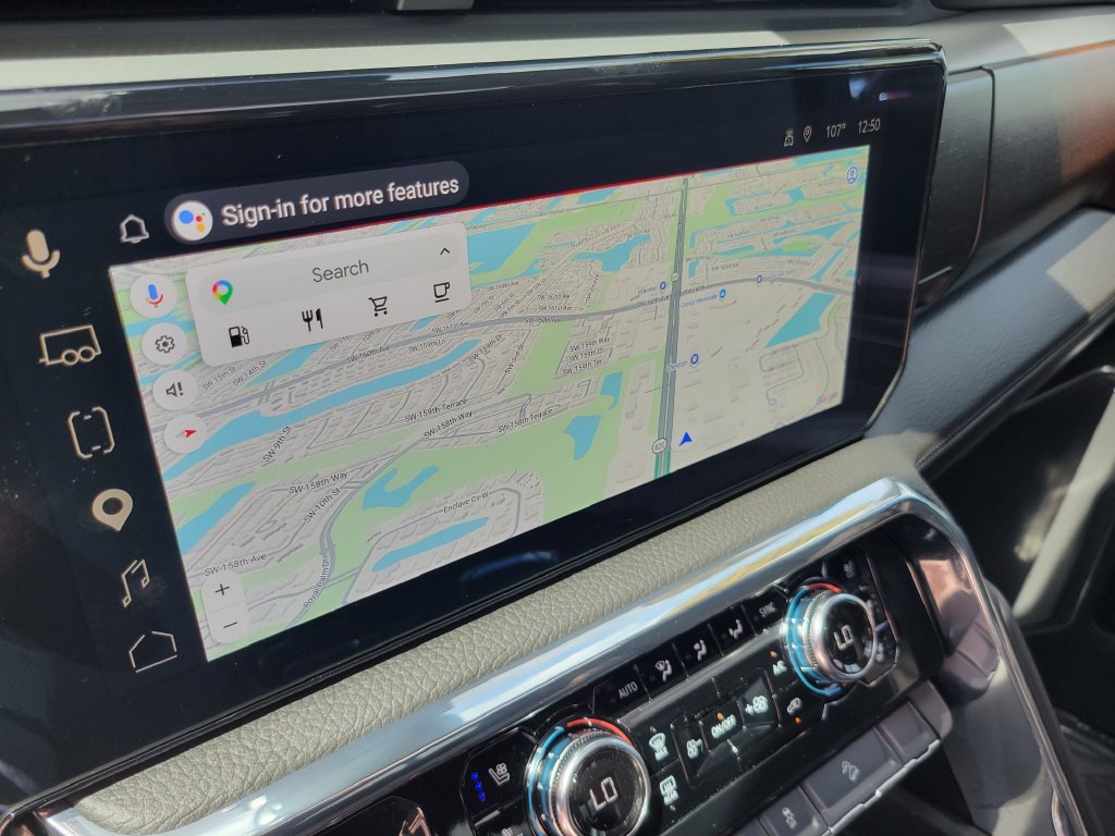 Used 2025 Silver GMC Denali image 29