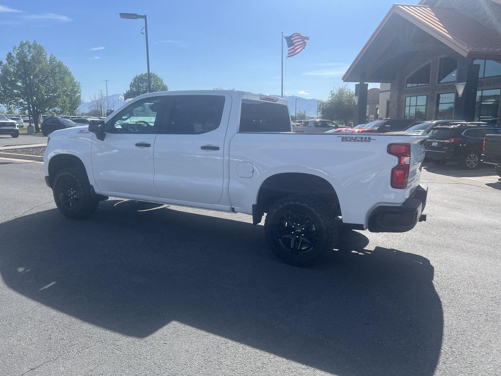 2026 Chevrolet Silverado 1500 Custom Trail Boss - Photo 3