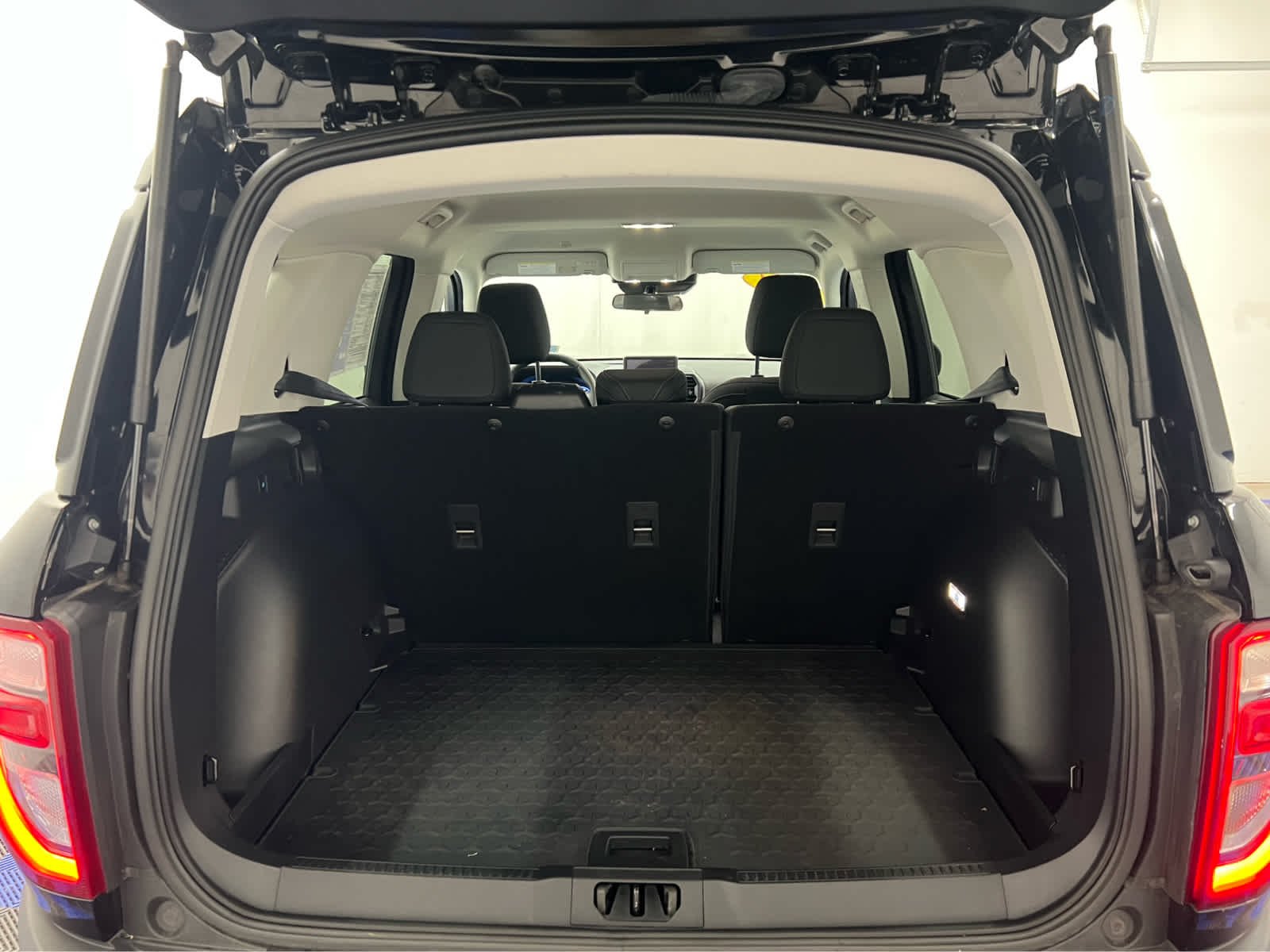 Used 2024 Shadow Black Ford Big Bend image 12