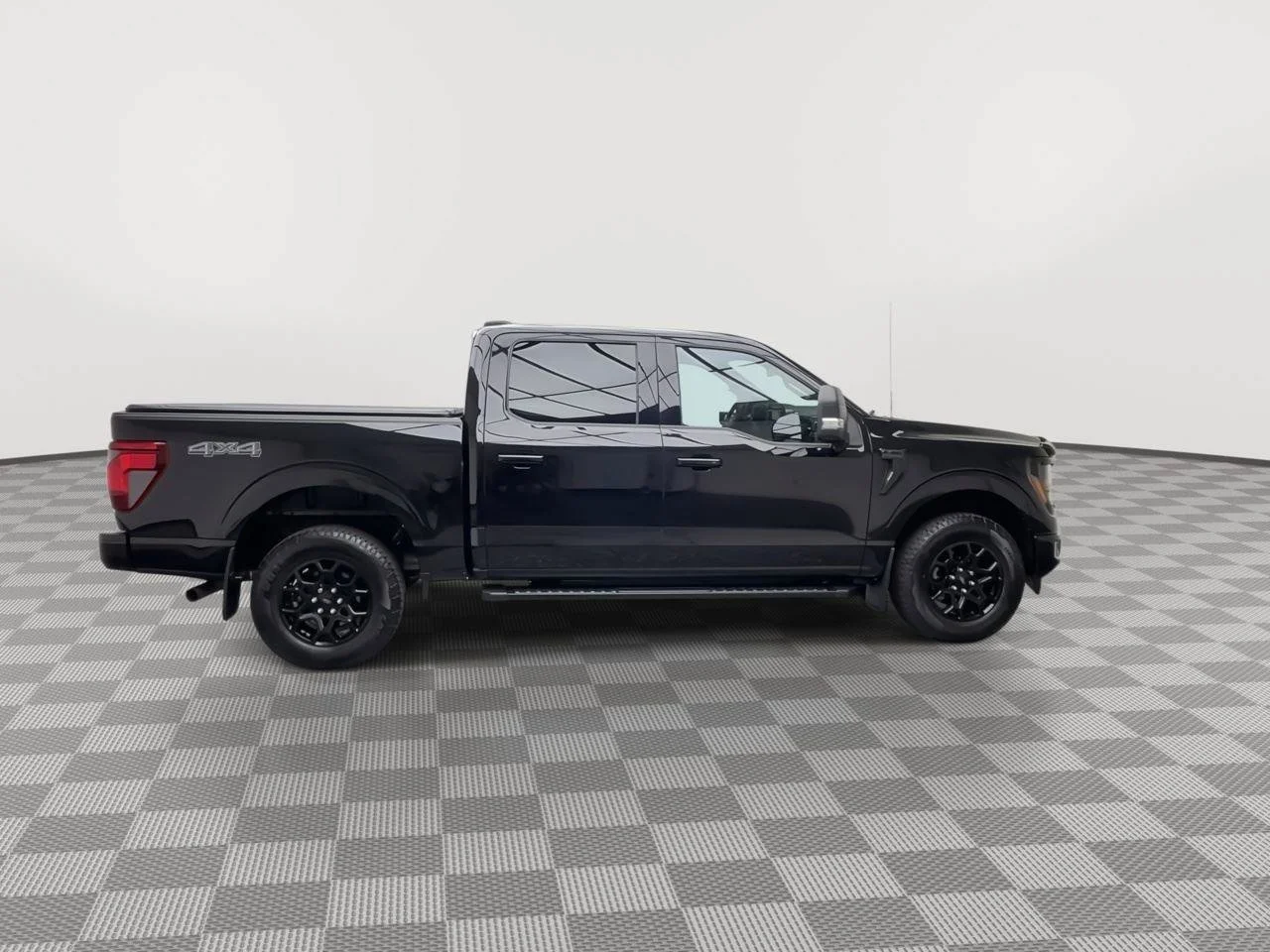 Used 2024 Black Ford XLT image 45