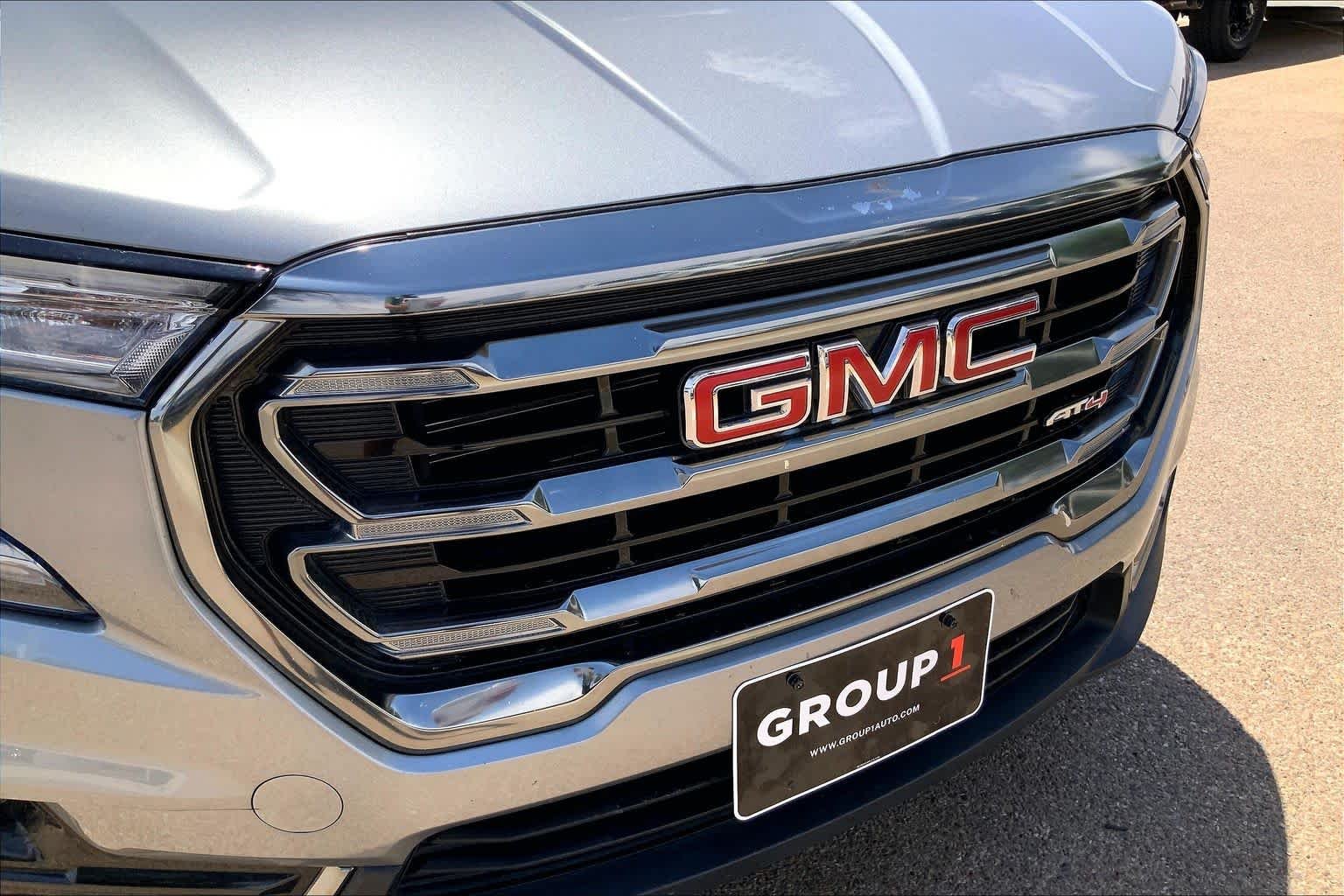 Used 2023 Sterling Metallic GMC AT4 image 37