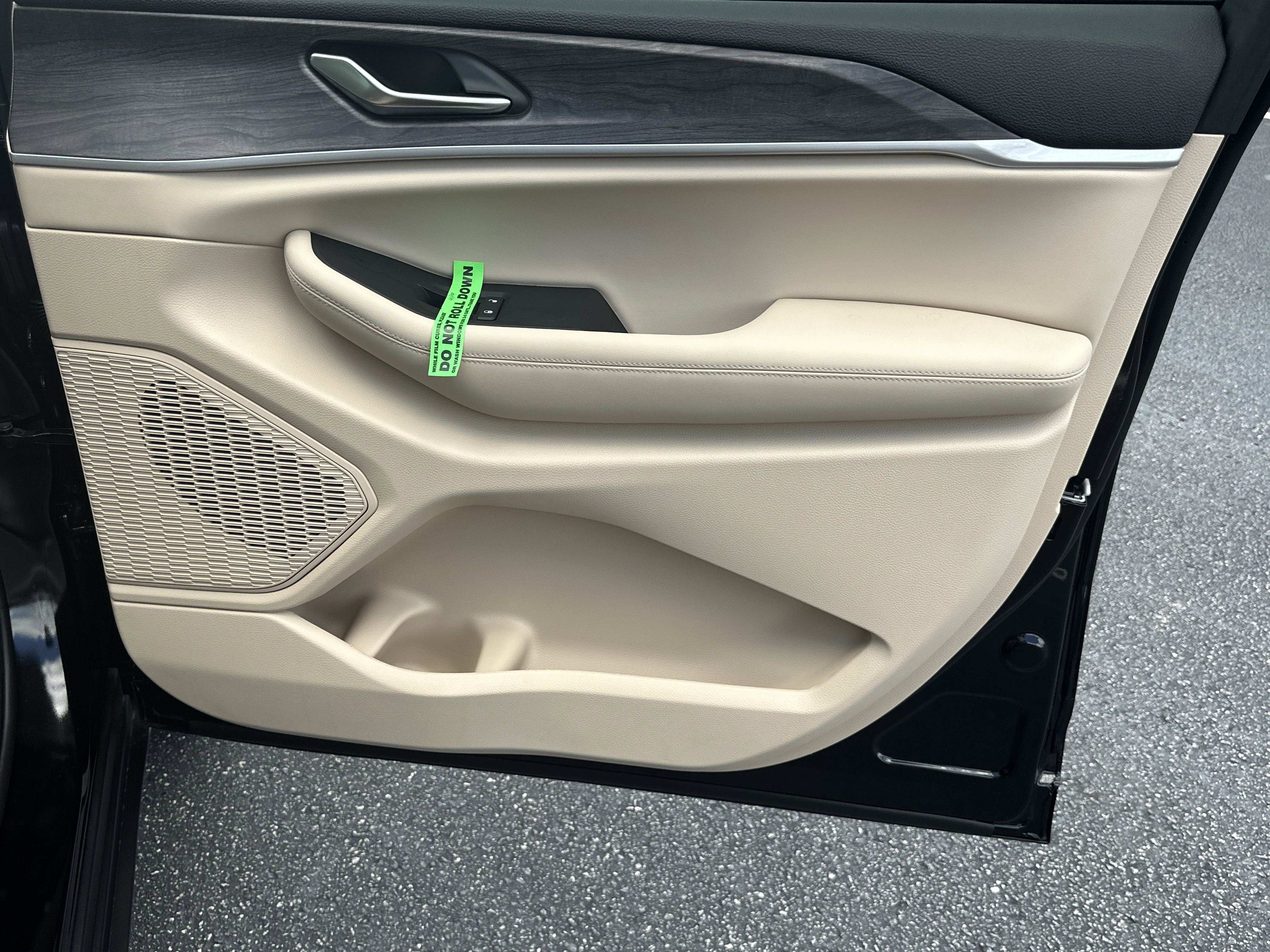 2025 Jeep Grand Cherokee Limited - Photo 16