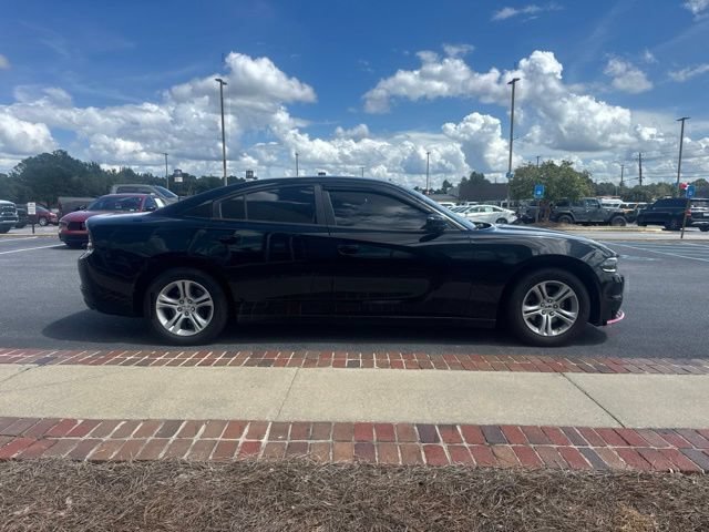 Used 2016 Silver Dodge SE image 5