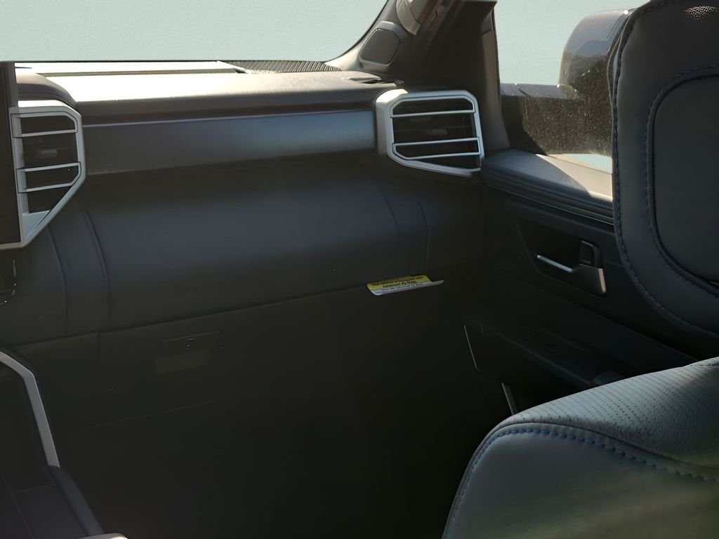 2026 Toyota Tundra Platinum - Photo 18