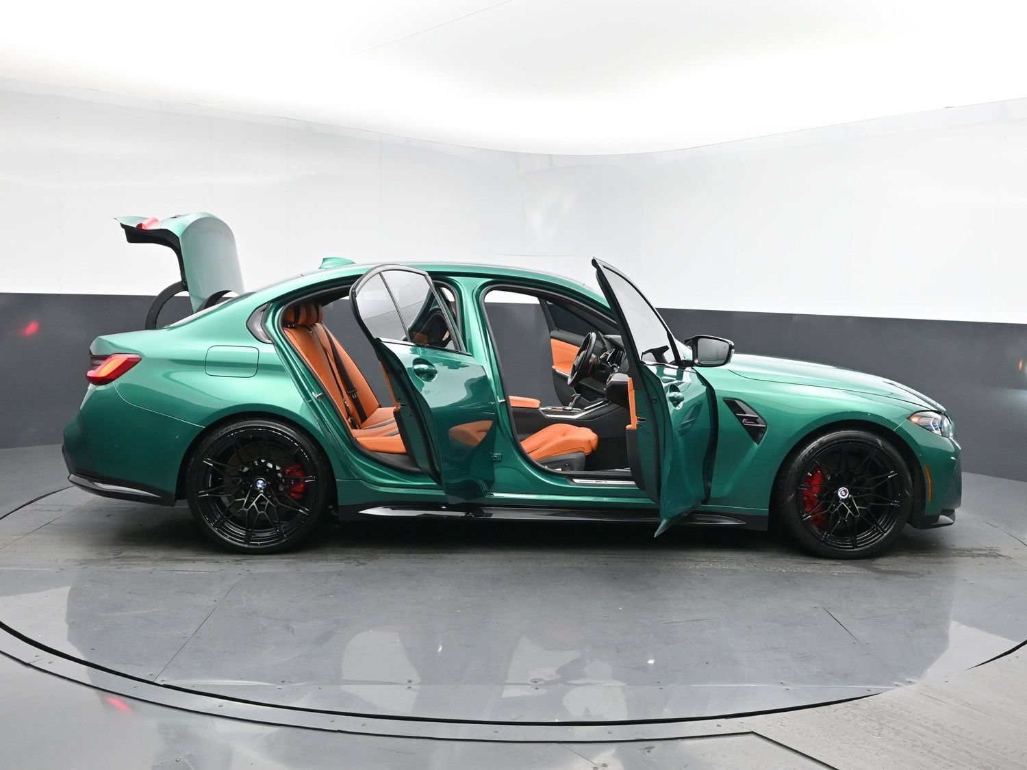 Used 2022 Isle of Man Green Metallic BMW Competition xDrive image 34