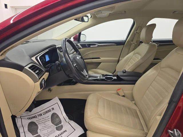 Used 2013 Ruby Red Metallic Ford SE image 20