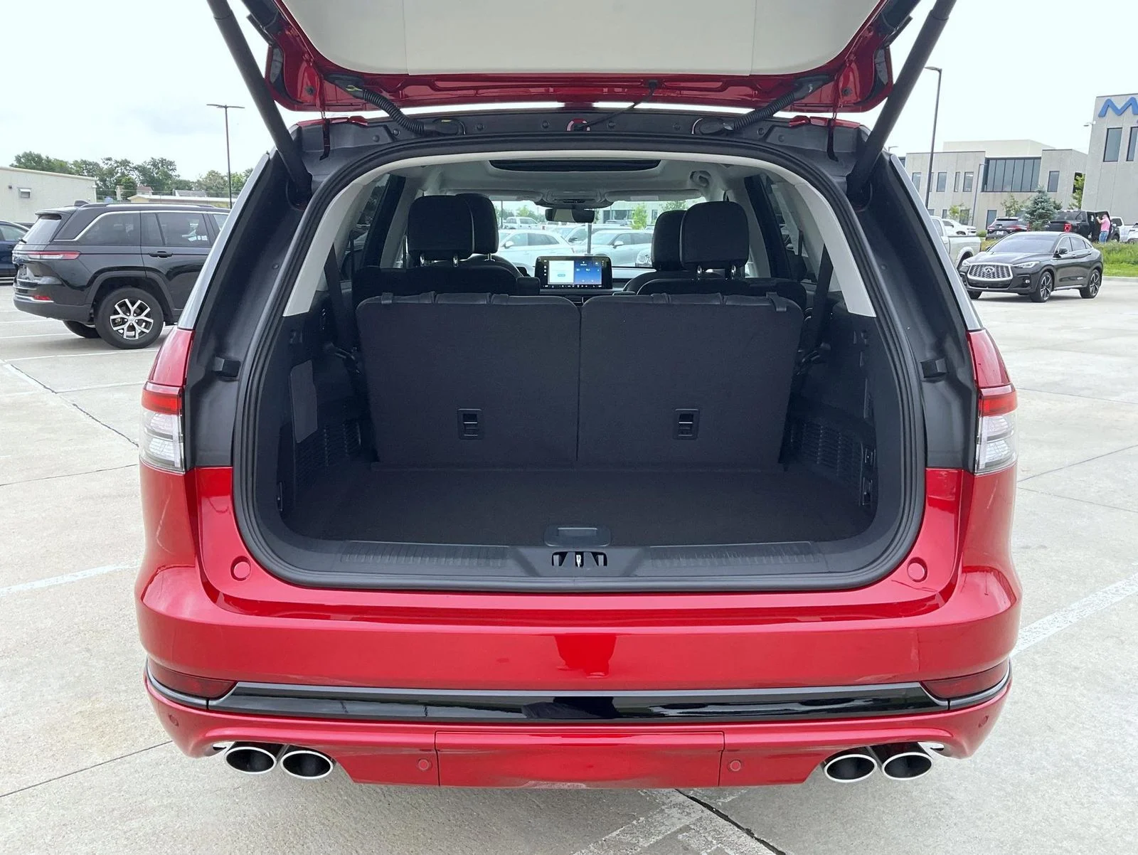 New 2026 Red Lincoln Premiere image 9
