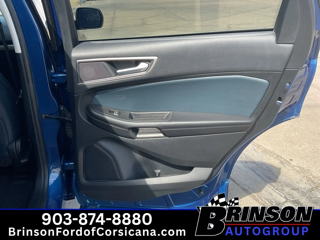 Used 2022 Atlas Blue Metallic Ford SEL image 20