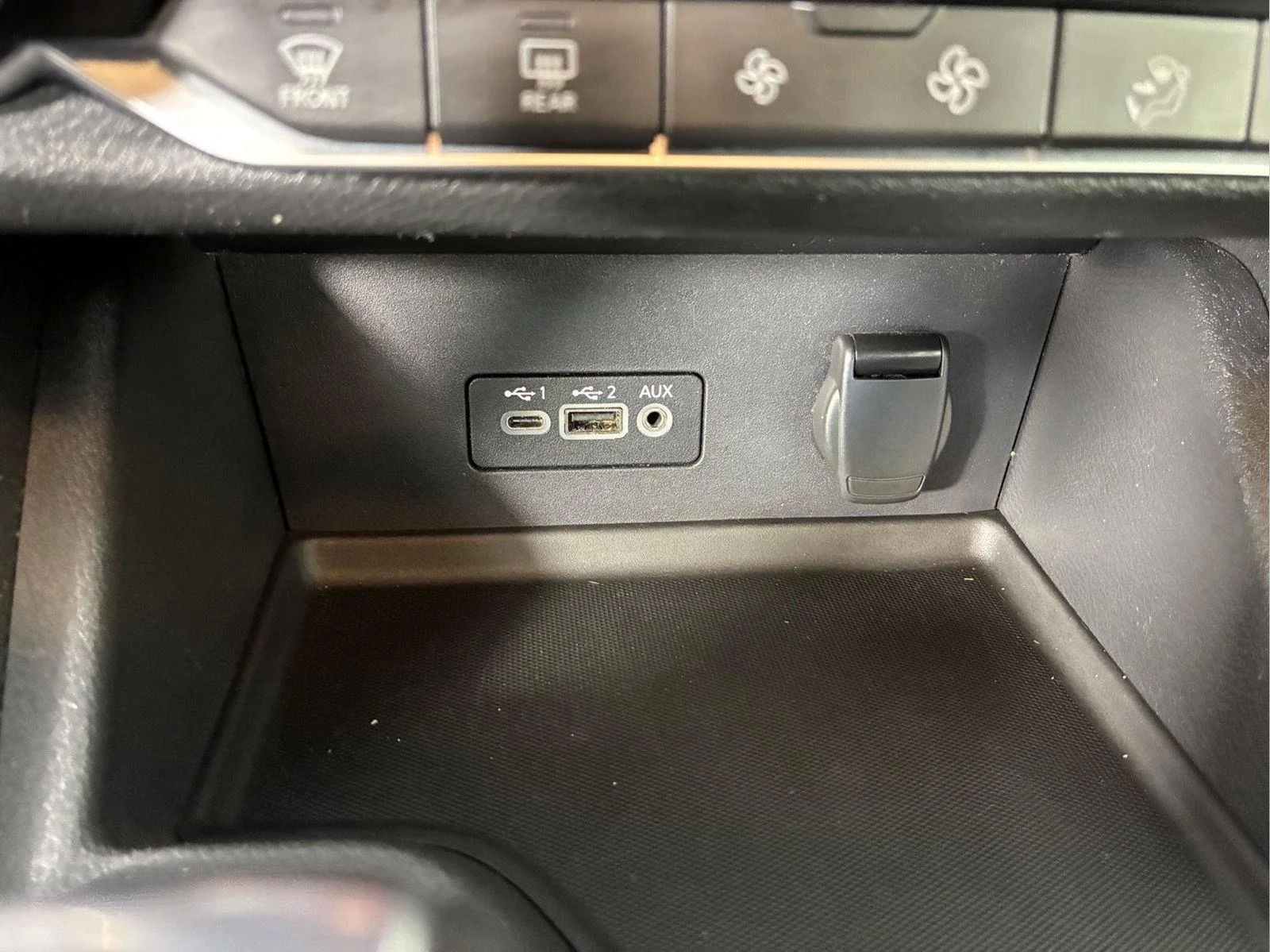 Used 2020 Gun Metallic Nissan SV image 31