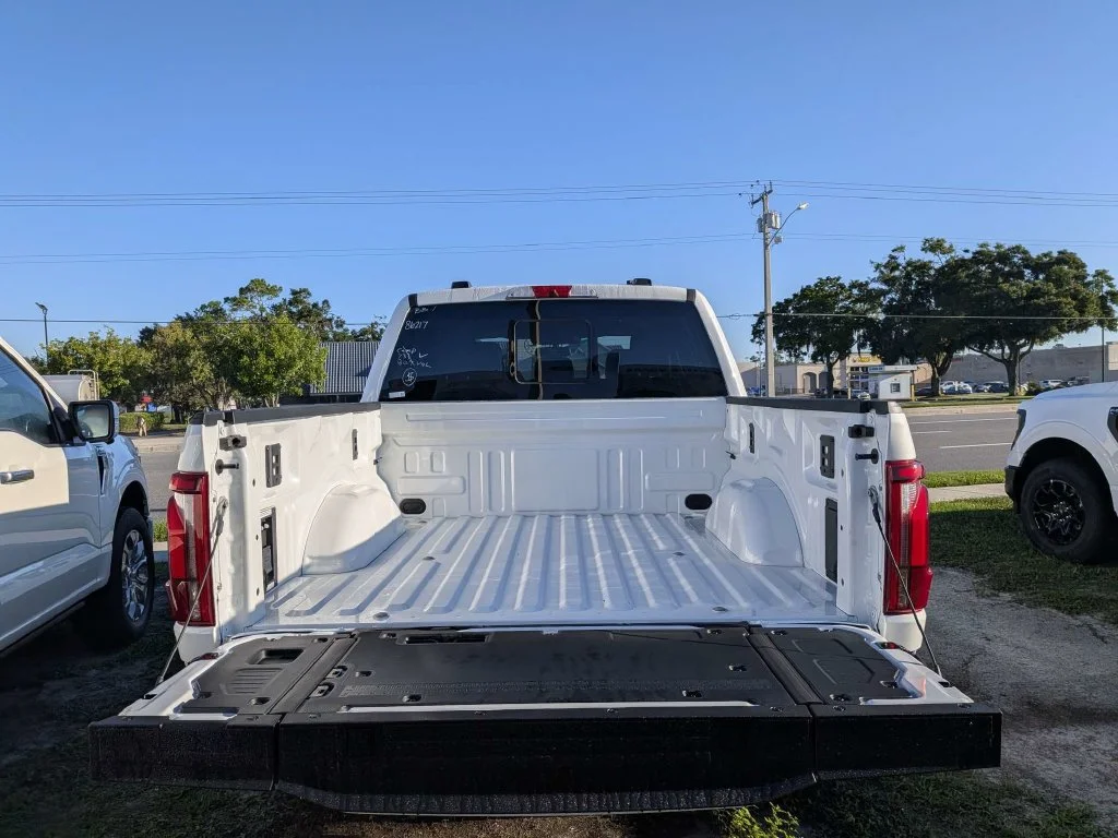 New 2026 Star White Metallic Tri-Coat Ford Platinum® image 9