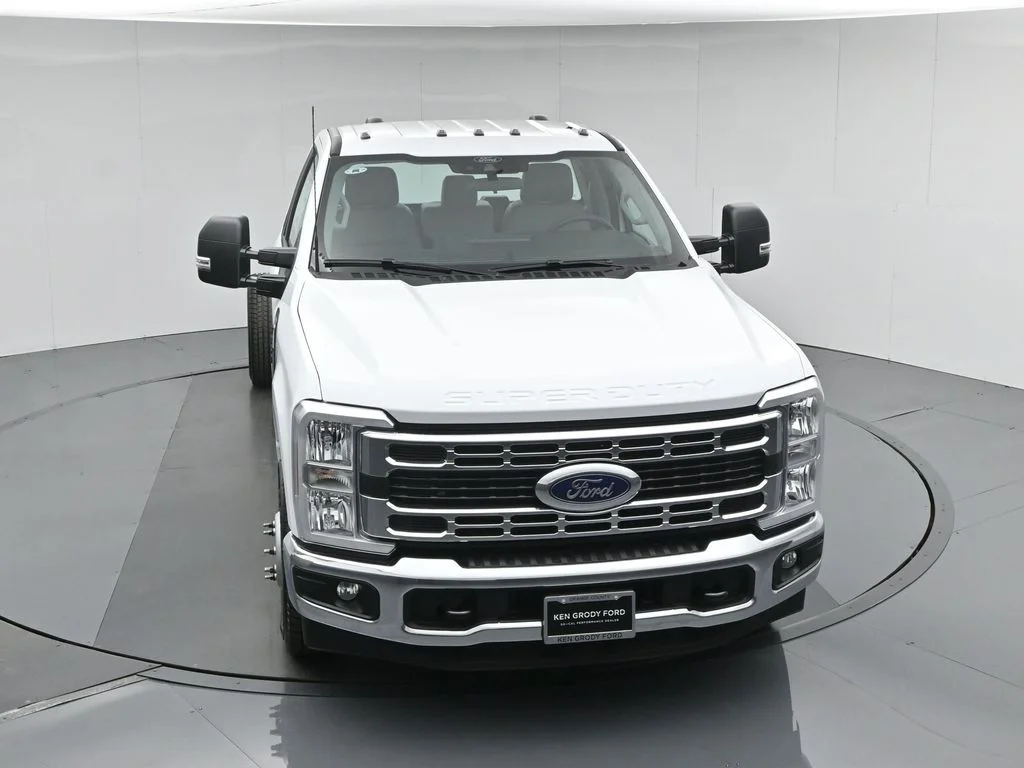 New 2026 White Ford XL image 31