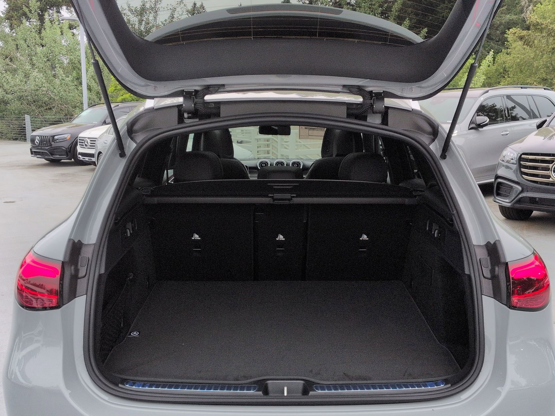 New 2026 MANUFAKTUR Alpine Grey Mercedes-Benz GLC 300 image 70
