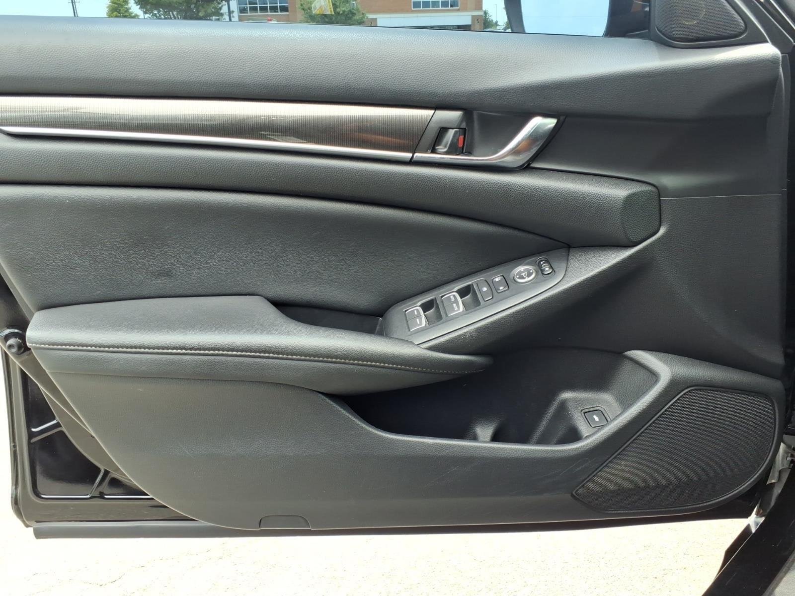 Used 2019 Crystal Black Pearl Honda Sport image 28