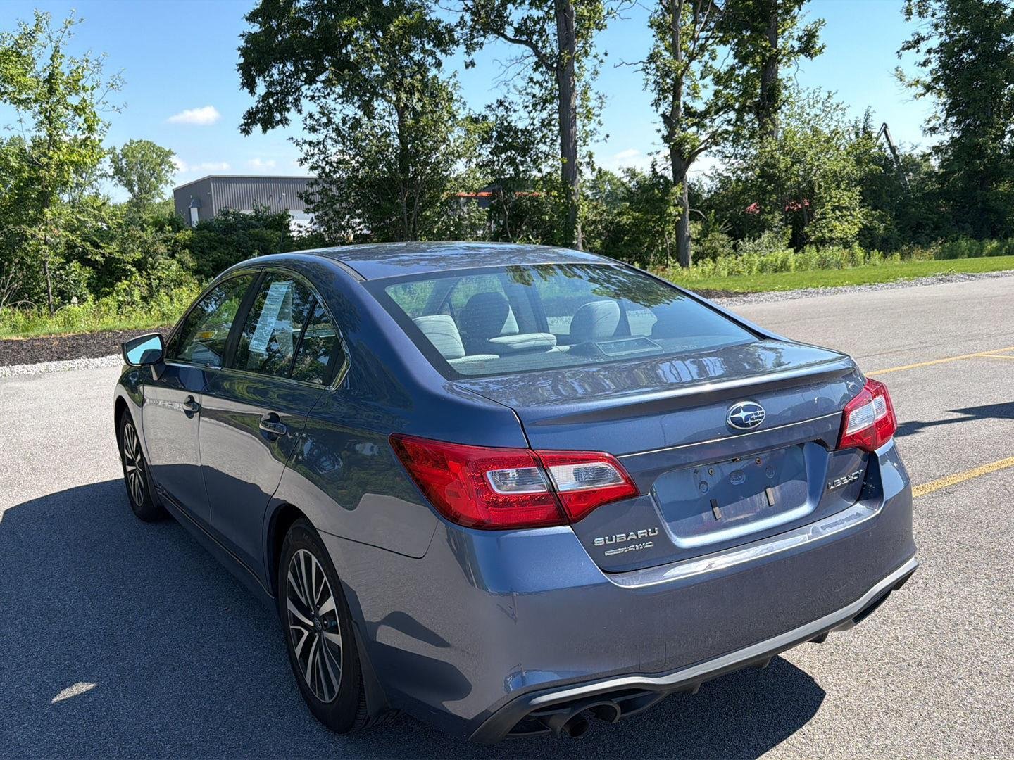 Used 2018 Twilight Blue Metallic Subaru 2.5i image 6