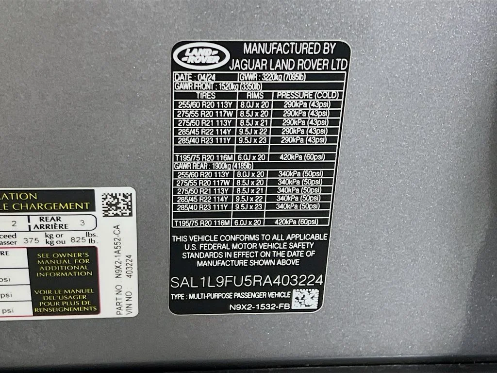 Used 2024 Eiger Gray Metallic Land Rover Dynamic SE image 34