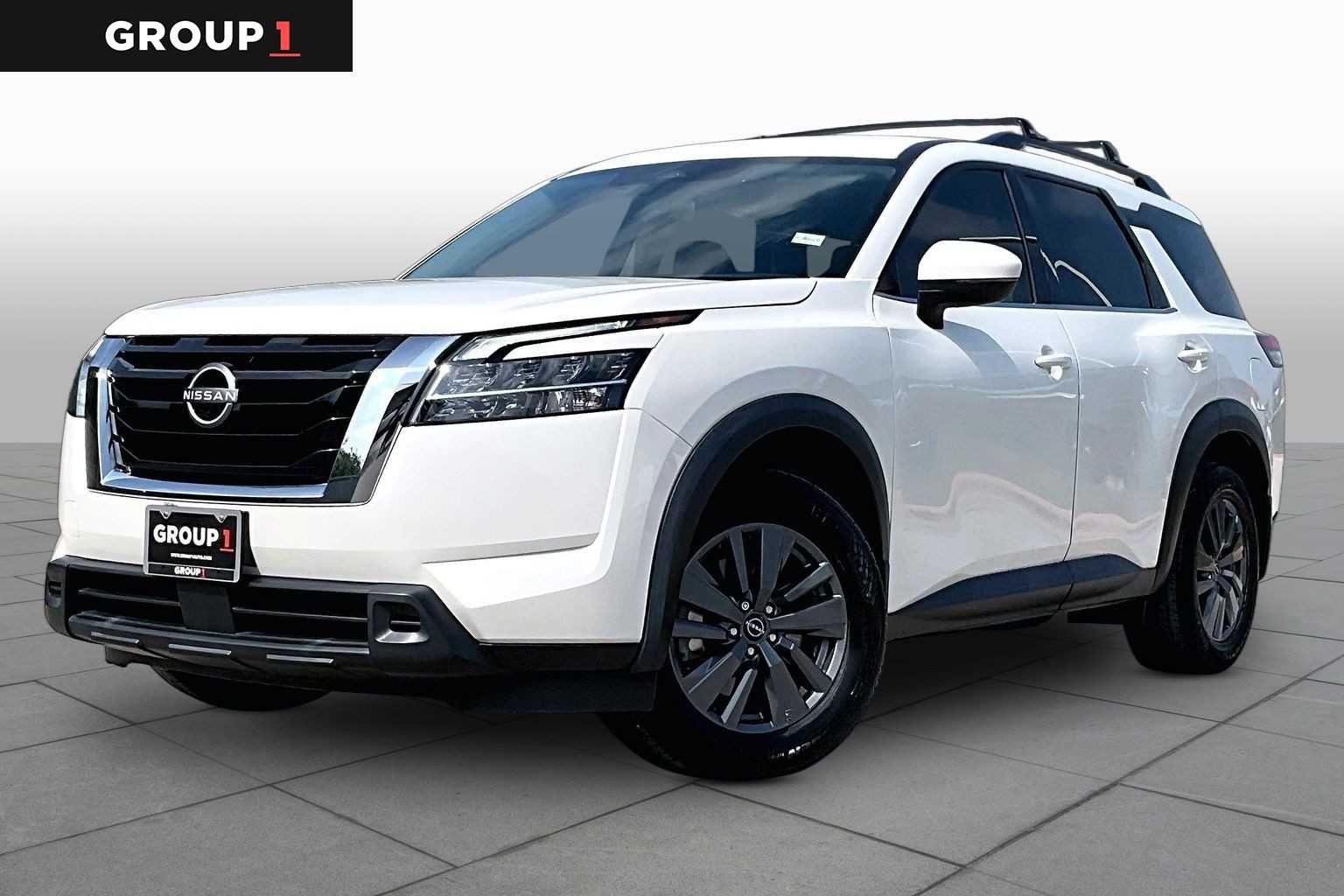 2022 Nissan Pathfinder SV 2WD's photo