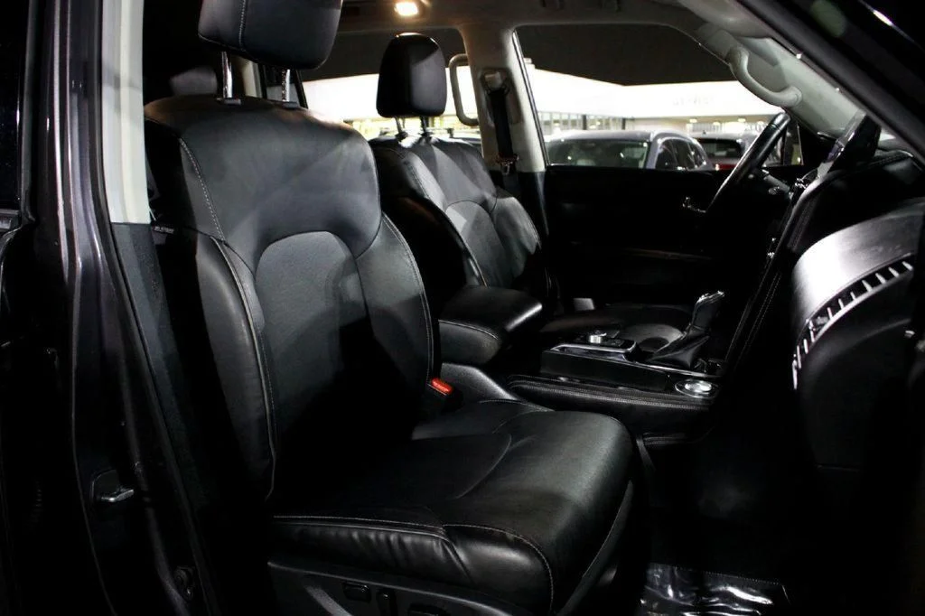 Used 2024 Gray INFINITI LUXE image 22