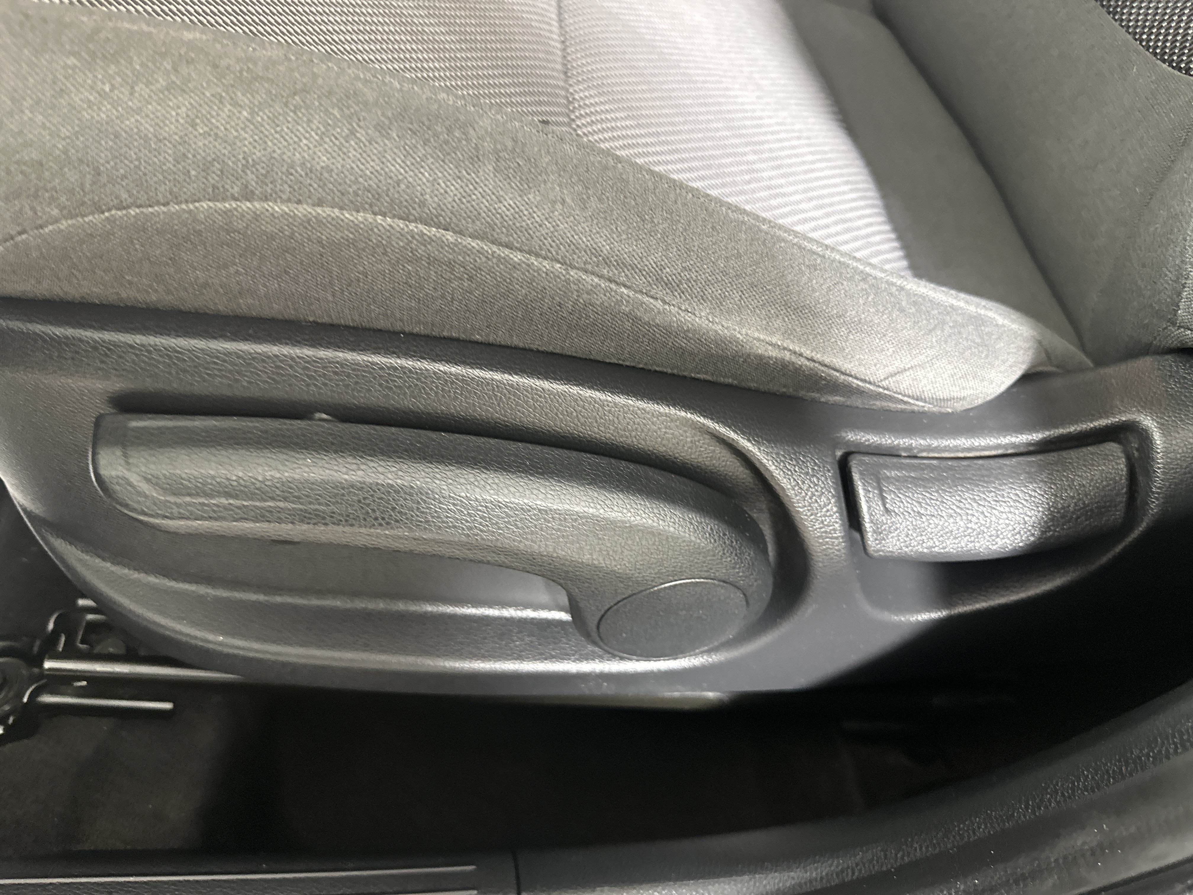 2021 Kia Seltos LX - Photo 10