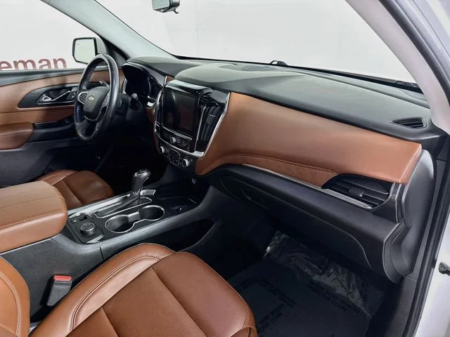 Used 2019 White Chevrolet High Country image 32