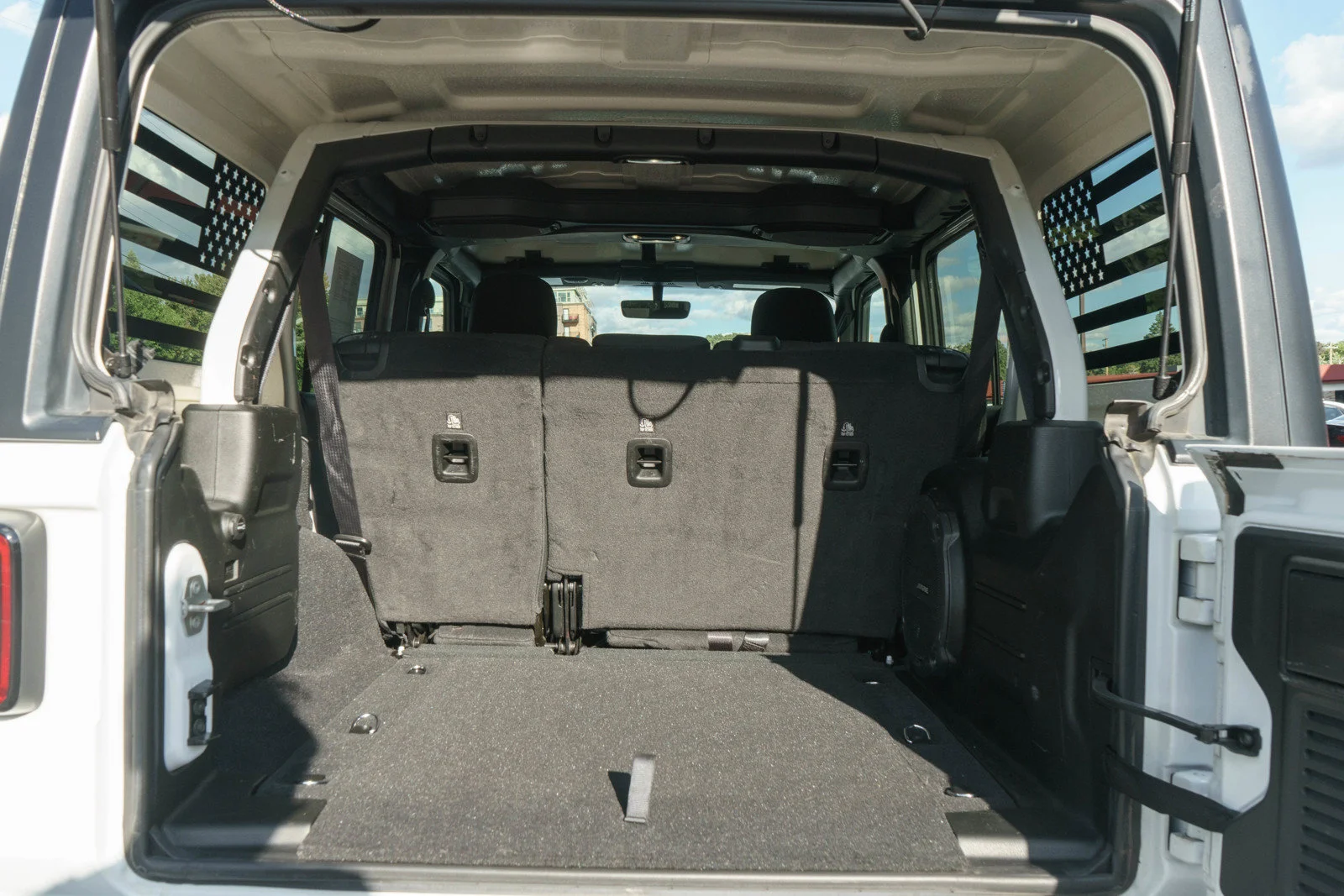 Used 2023 Bright White Clearcoat Jeep Sport S image 9