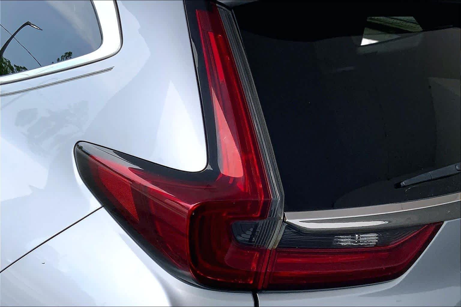Used 2021 Lunar Silver Metallic Honda EX-L image 28