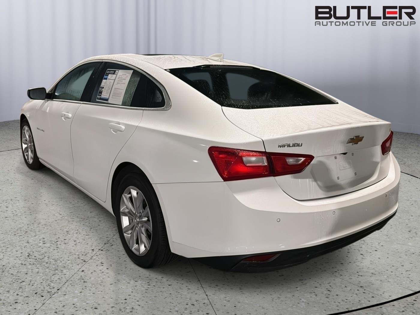Used 2024 Summit White Chevrolet LT image 10