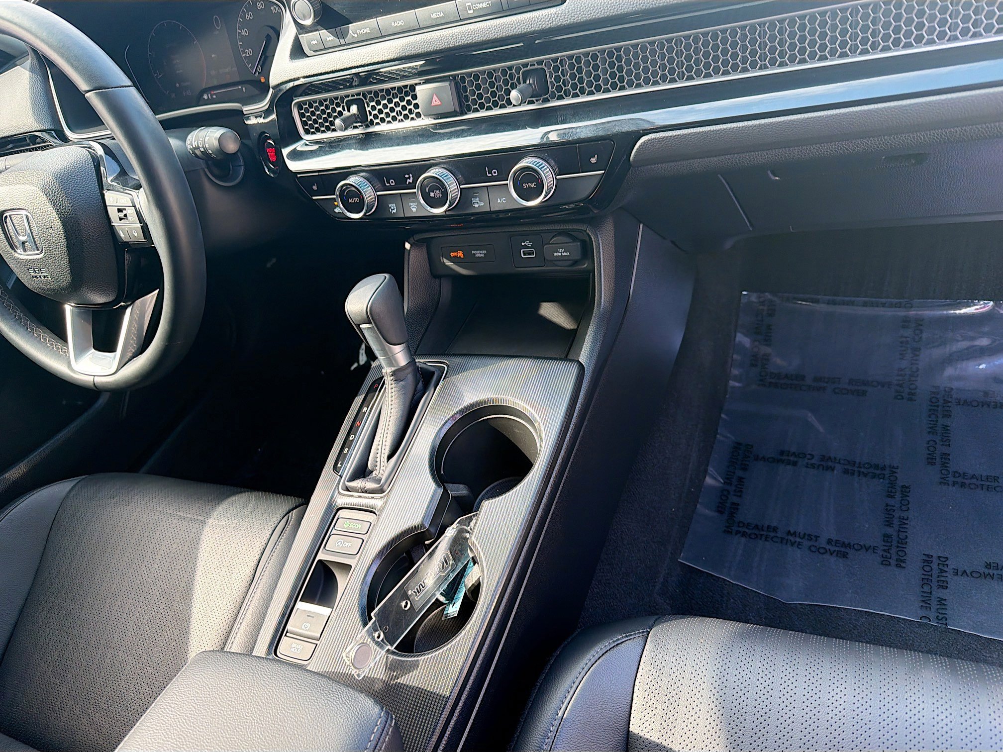 2024 Honda Civic Hatchback EX-L - Photo 32
