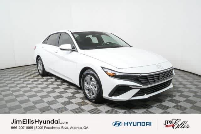 2026 Hyundai ELANTRA SE
