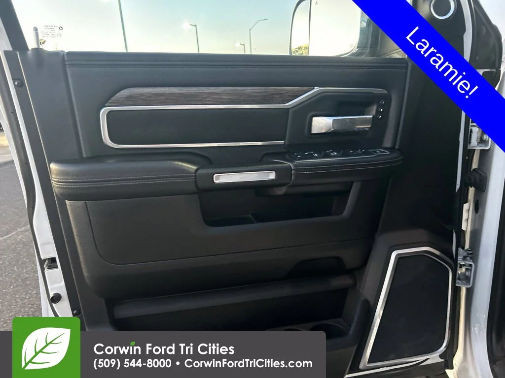 Used 2019 White Ram Laramie image 12