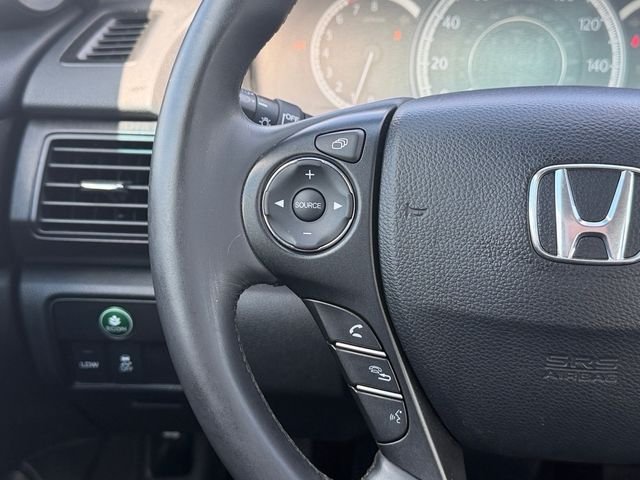 Used 2014 Black Honda EX-L image 18