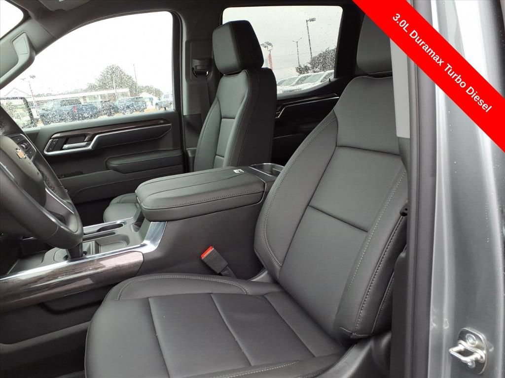 2026 Chevrolet Silverado 1500 LTZ - Photo 22