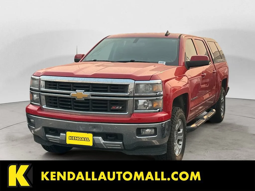 Used 2015 VICTORY RED Chevrolet LT image 1