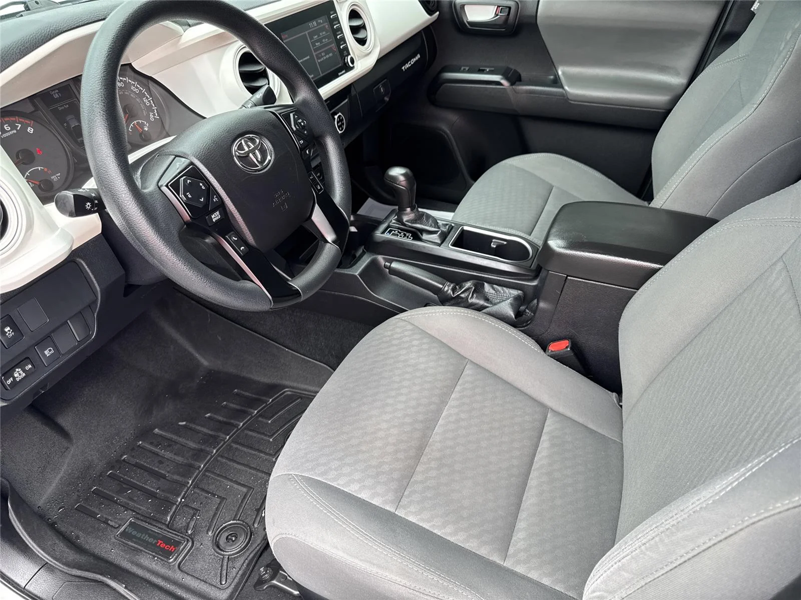 Used 2021 Super White Toyota SR image 10