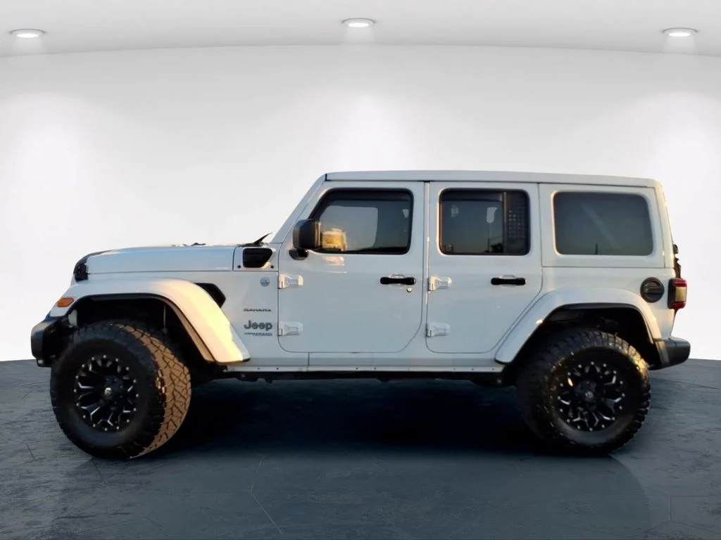 Used 2022 White Jeep Unlimited Sahara 4xe image 13