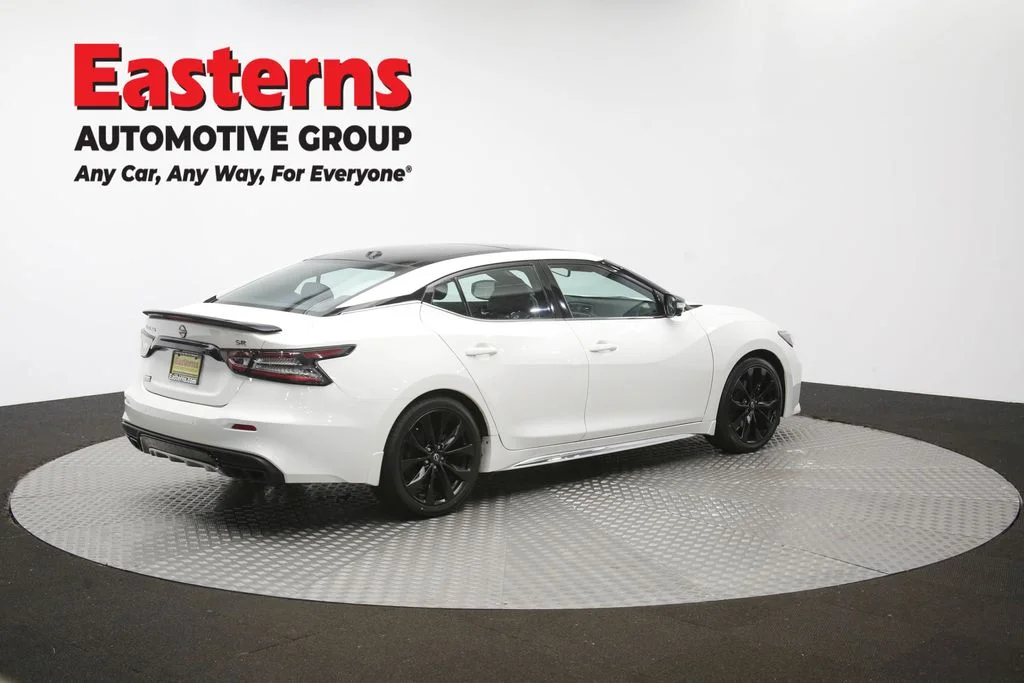 Used 2023 White Nissan SR image 46