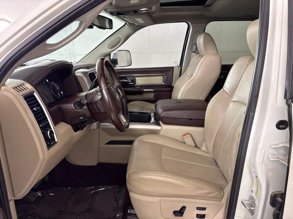 Used 2018 White Ram Laramie image 29