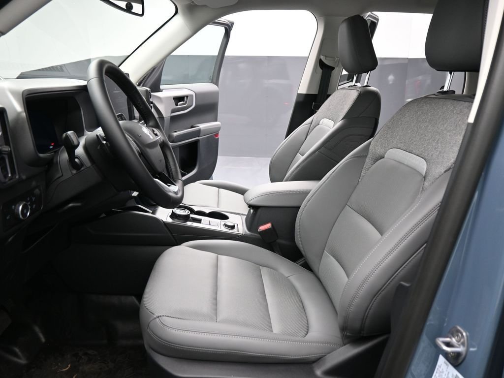 New 2025 Azure Gray Metallic Tri-Coat Ford Badlands image 9