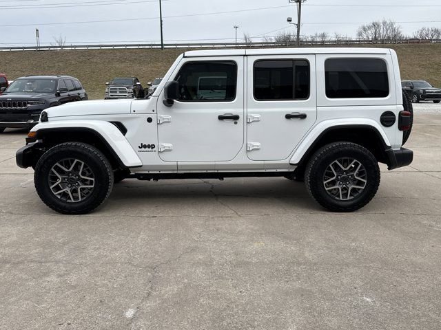 2025 Jeep Wrangler 4-Door Sahara - Photo 11