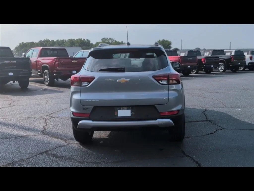 New 2026 Sterling Gray Metallic Chevrolet LT image 31