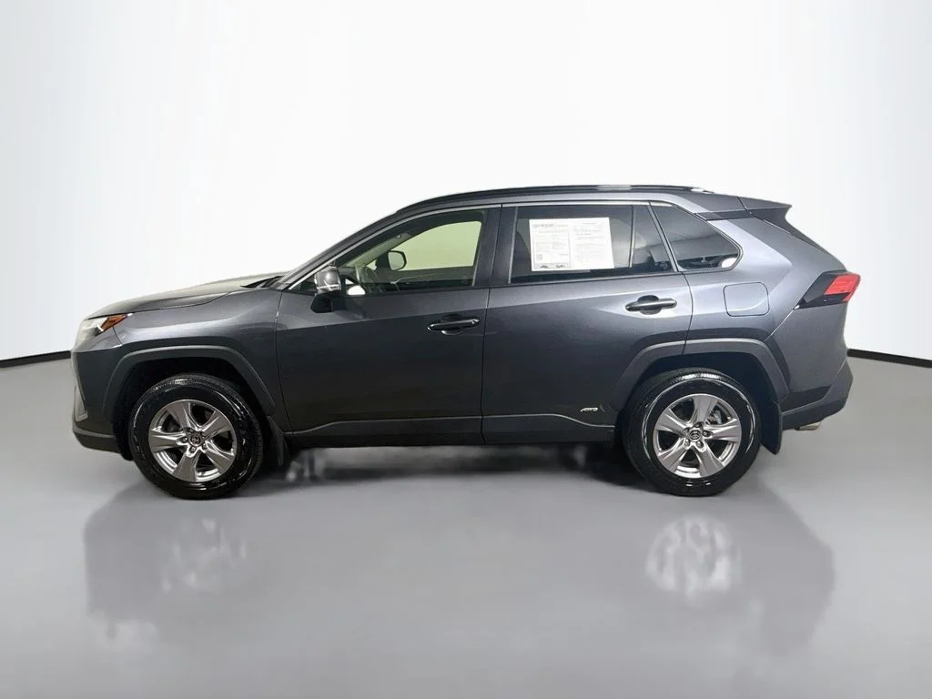 Used 2024 Magnetic Gray Metallic Toyota Hybrid XLE image 4