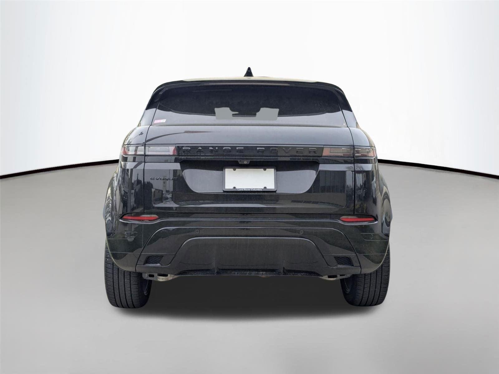 Used 2024 Santorini Black Metallic Land Rover Dynamic SE image 6
