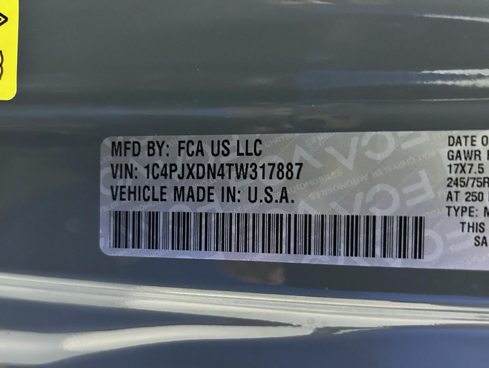 New 2026 Anvil Clear-Coat Exterior Paint Jeep Sport S image 24