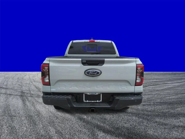 New 2026 Avalanche Ford Lariat® image 5