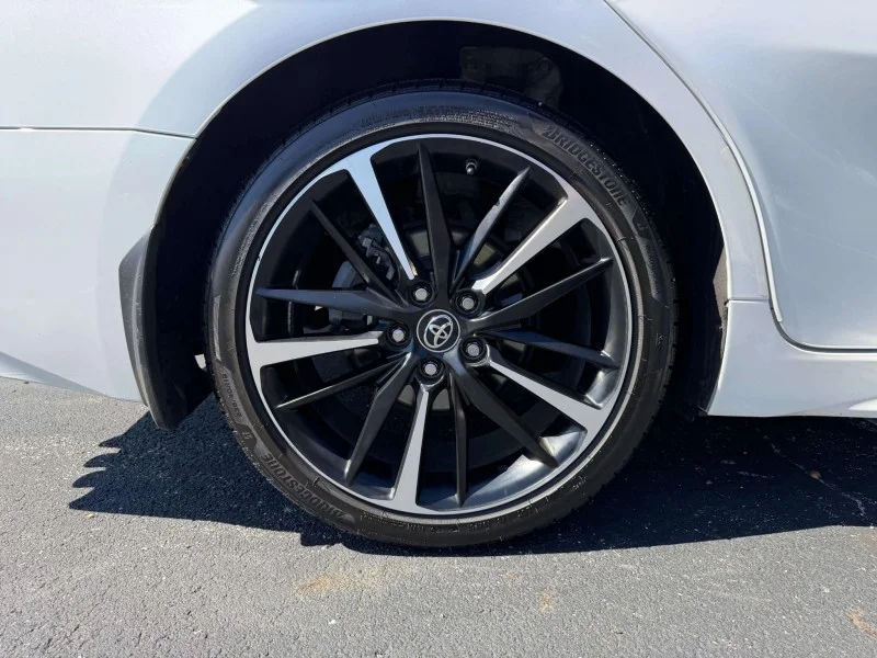 Used 2019  Toyota XSE image 30