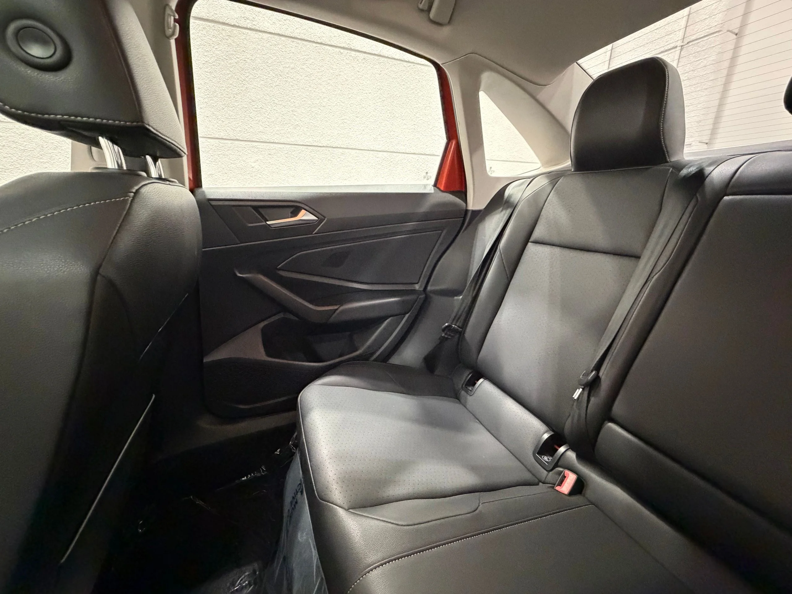 Used 2019 Orange Volkswagen 1.4T SE image 33